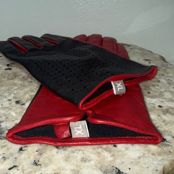 ECHO Black and Red Perforated Soft Buttery Leather Riding Gloves Size XL - Picture 7 of 16